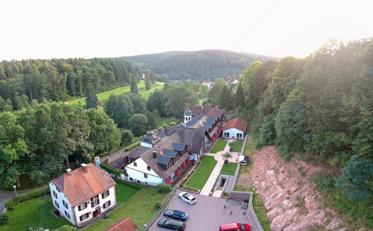 Naturhotel Ruegers Forstgut Mespelbrunn Exterior photo